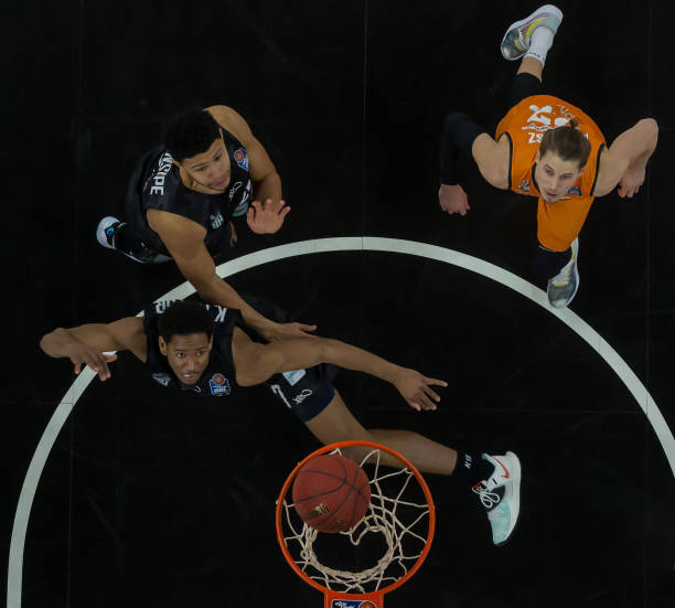 轻人也在瓜 轻人也在瓜