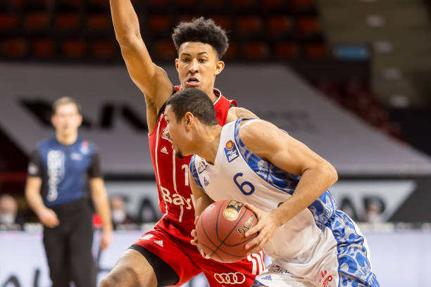 固了他们在 固了他们在