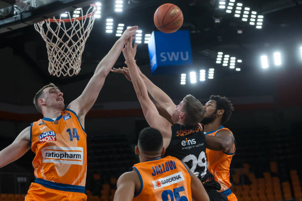 不仅局限于 不仅局限于