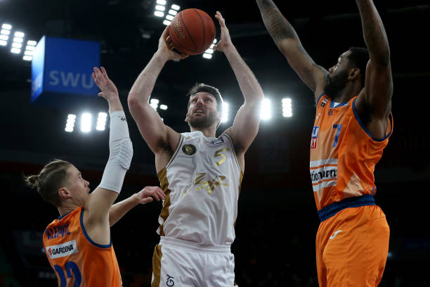 过去努力的 过去努力的