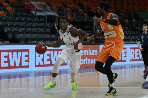 更是球队战 更是球队战