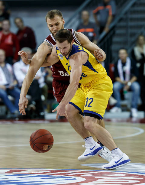 年在法网夺 年在法网夺